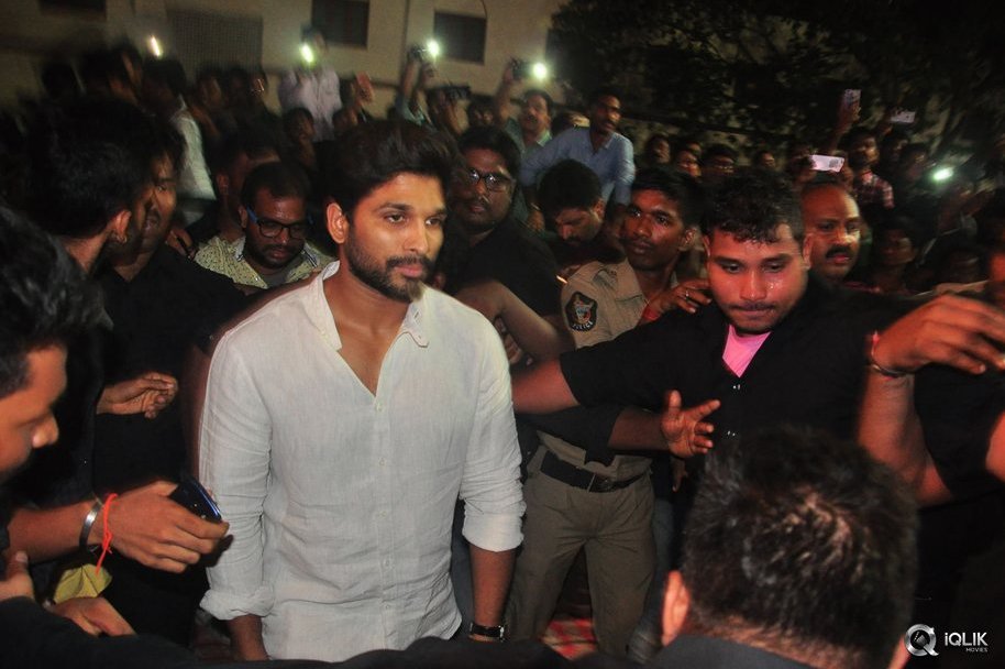 Sarrainodu-Movie-Blockbuster-Function